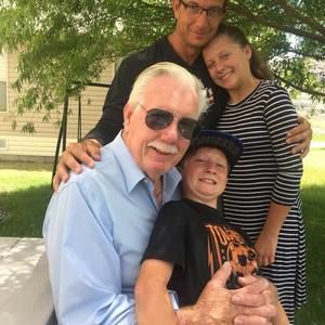 Meet your Posher, Claudia